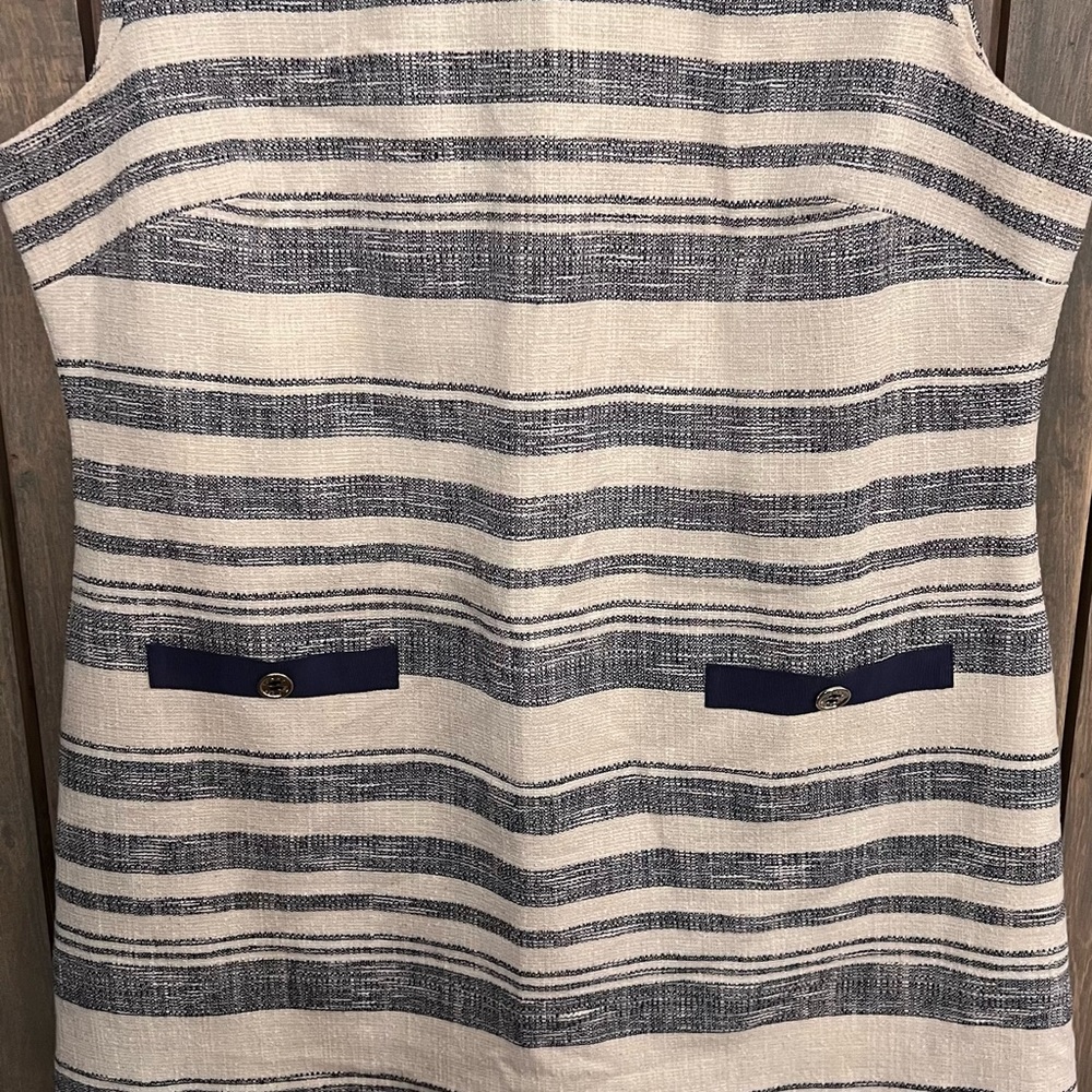 Tommy Hilfiger dress size 16. Sleeveless, nautical colors, EUC. Only worn once.